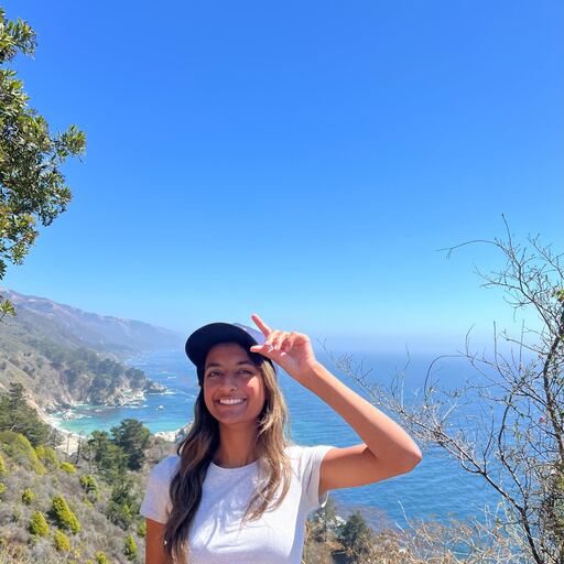 Staff photo for Anika Kartik